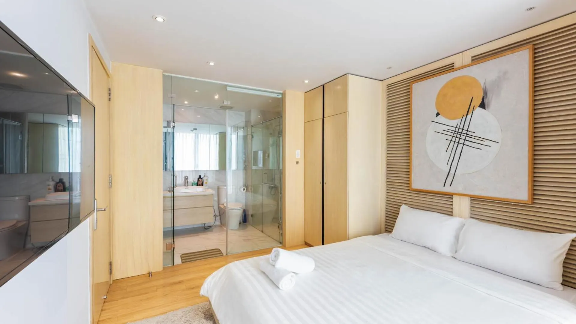 Macy Apt @ Rivergate - Infinity Pool. Center Ben Thanh Ho Chi Minh City Apartment